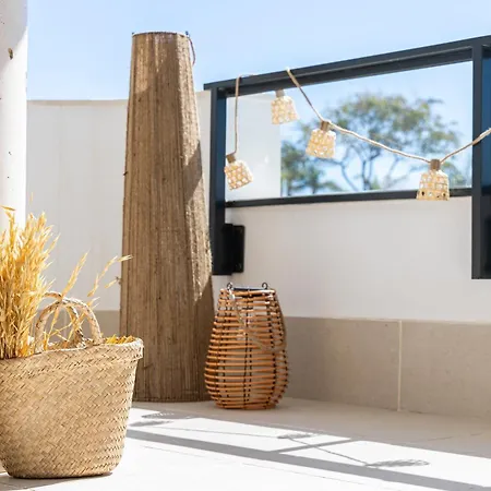 Deluxe With Terrace Aranya By Aora