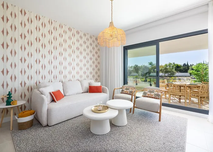 Daire Deluxe With Terrace Aranya By Aora *