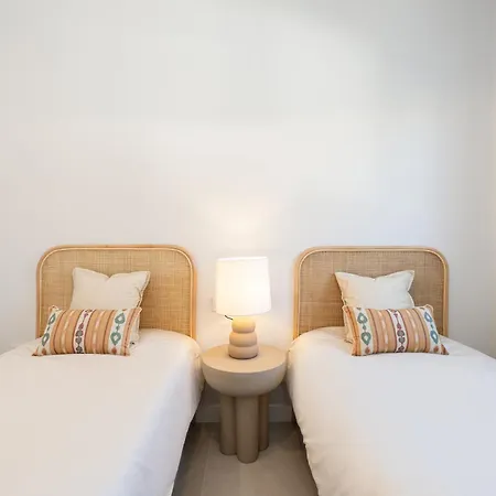 Deluxe With Terrace Aranya By Aora Apartman Estepona