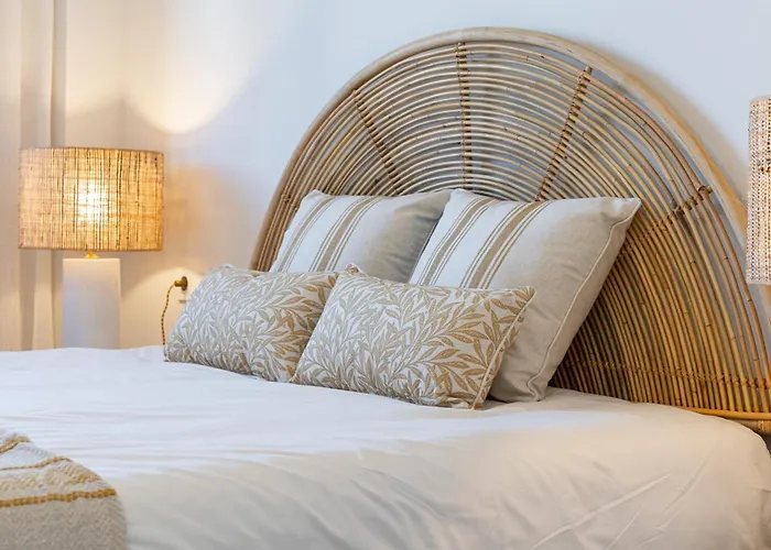 Deluxe With Terrace Aranya By Aora