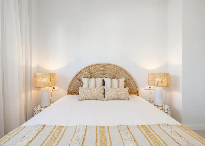 Appartement Deluxe With Terrace Aranya By Aora *